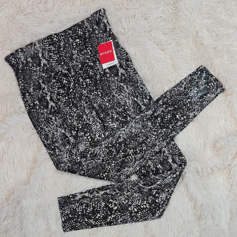 SPANX Snakeskin Faux Leather Leggings Size M - NWT